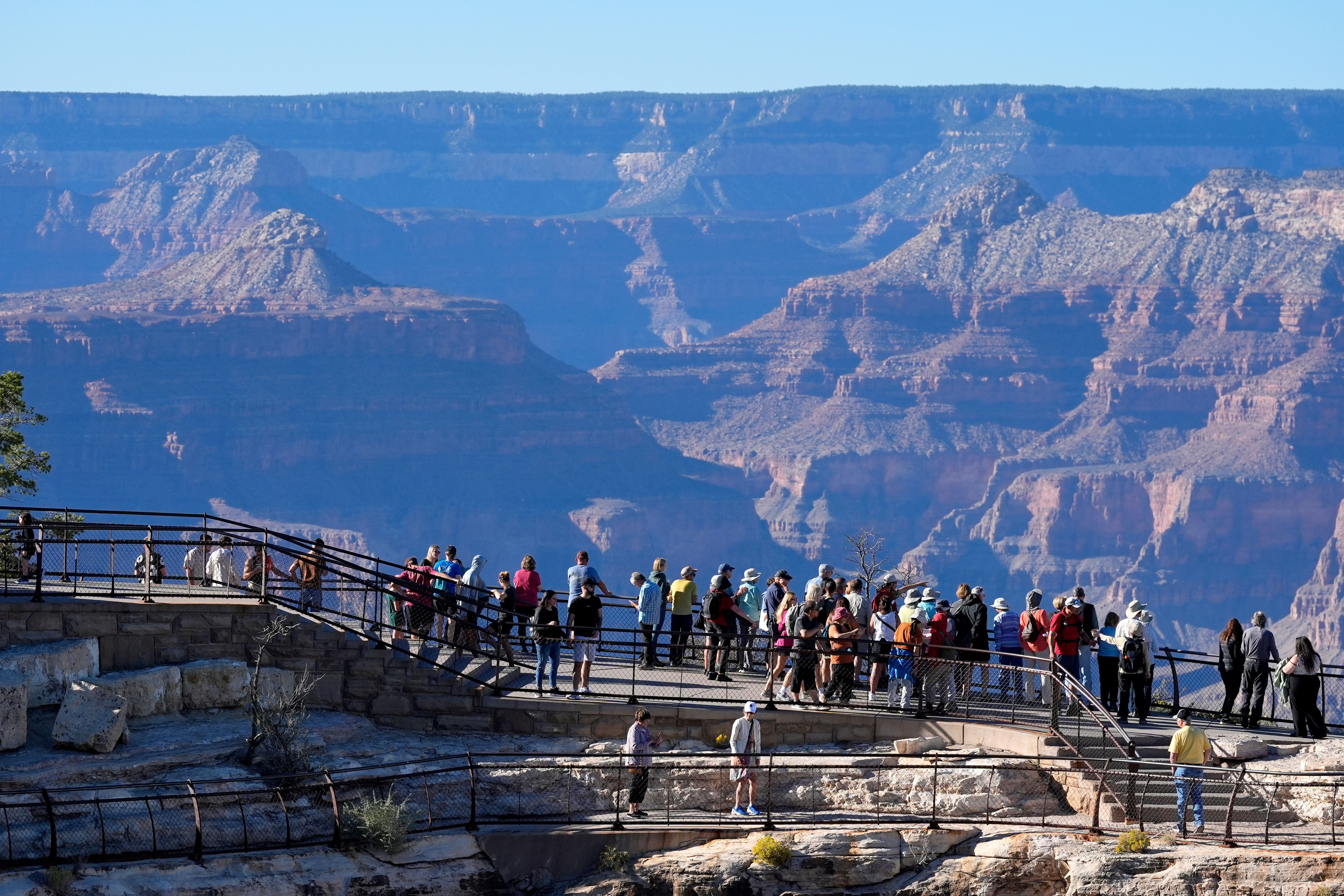 $100 fee to enter Grand Canyon under new federal rule! - 3