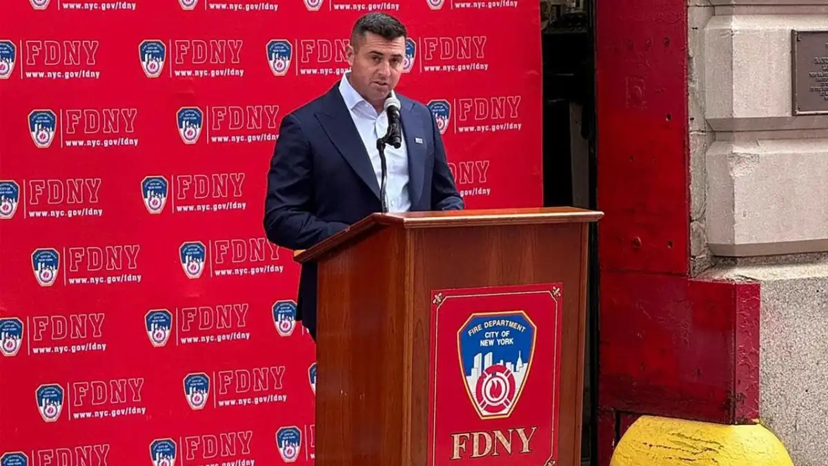 ‘We go together’: New York fireman inspires Maroons with his 9/11 message - 2
