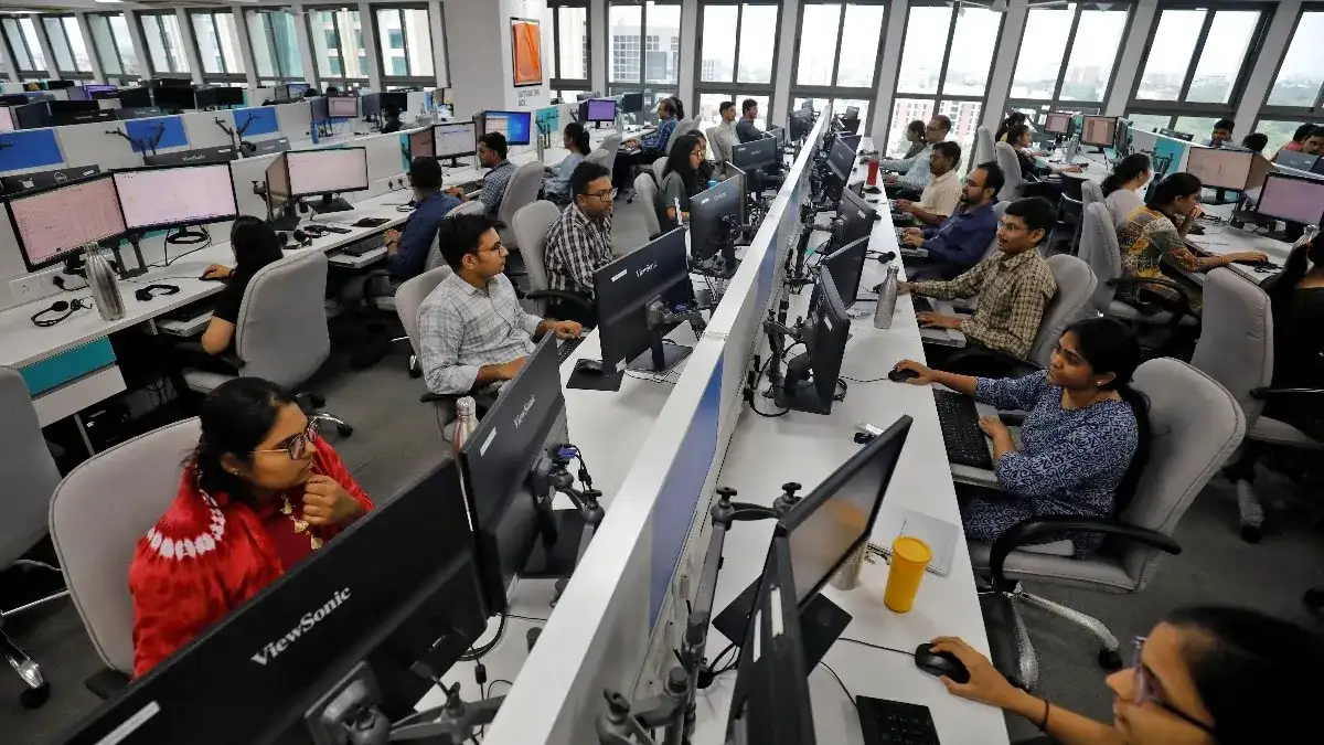 Salary hike denied, surveillance increased — Tech worker’s post sparks debate - 1