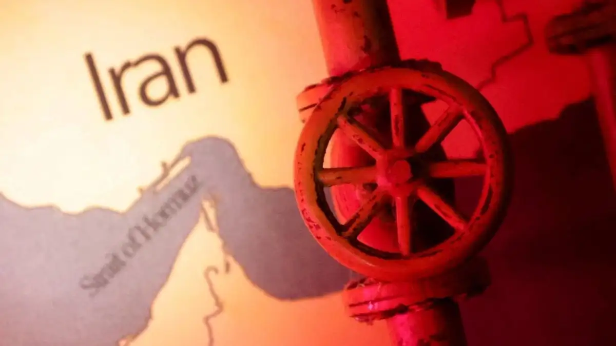 New: Strait of Hormuz Blockade Could Squeeze Russia and China - 2