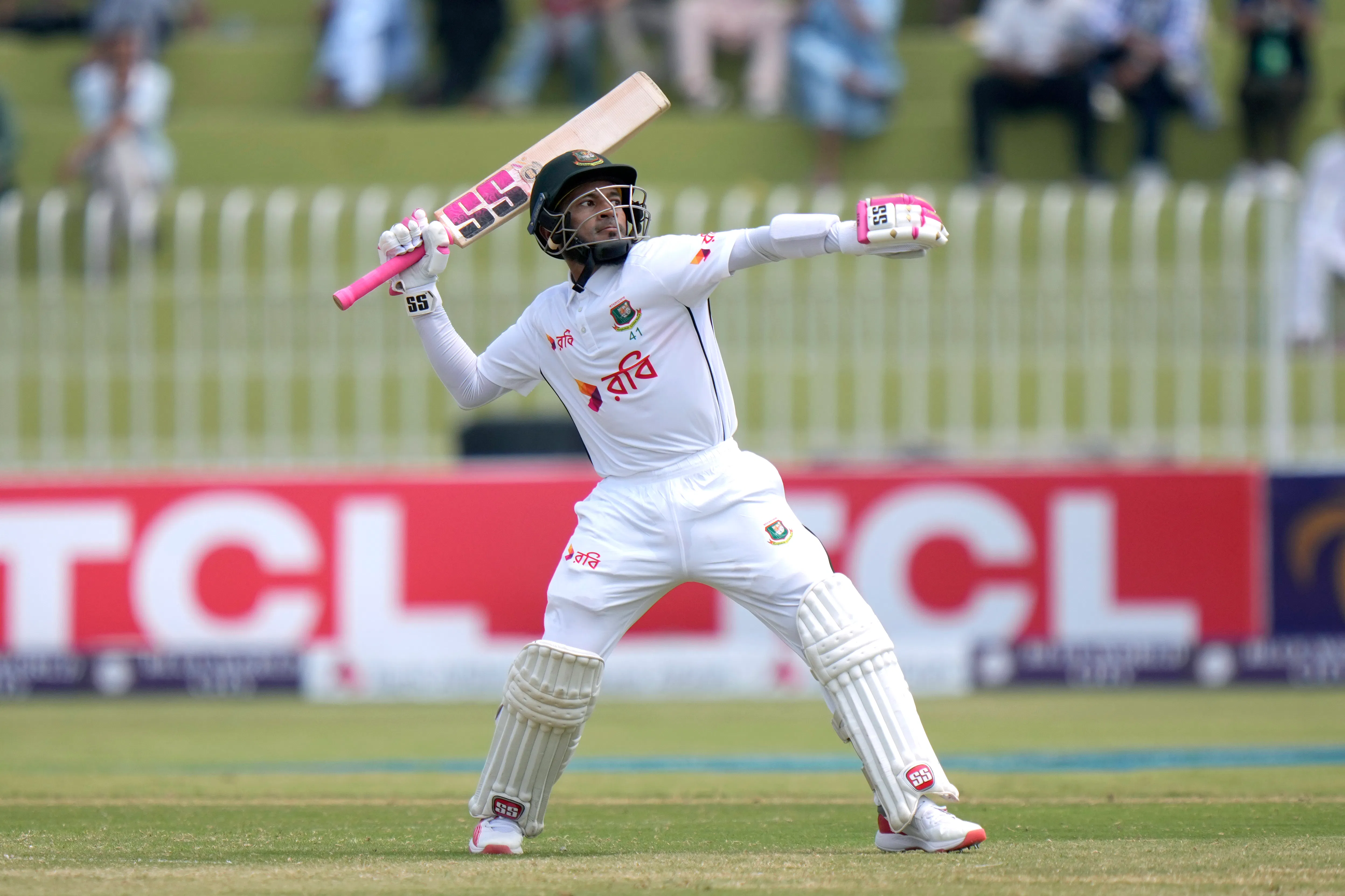 Mushfiqur's record century leaves Pakistan on the ropes | cricket.com.au - 2