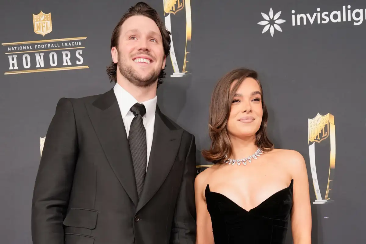 Actress Hailee Steinfeld feels ‘incredibly blessed’ as she welcomes baby girl - 3