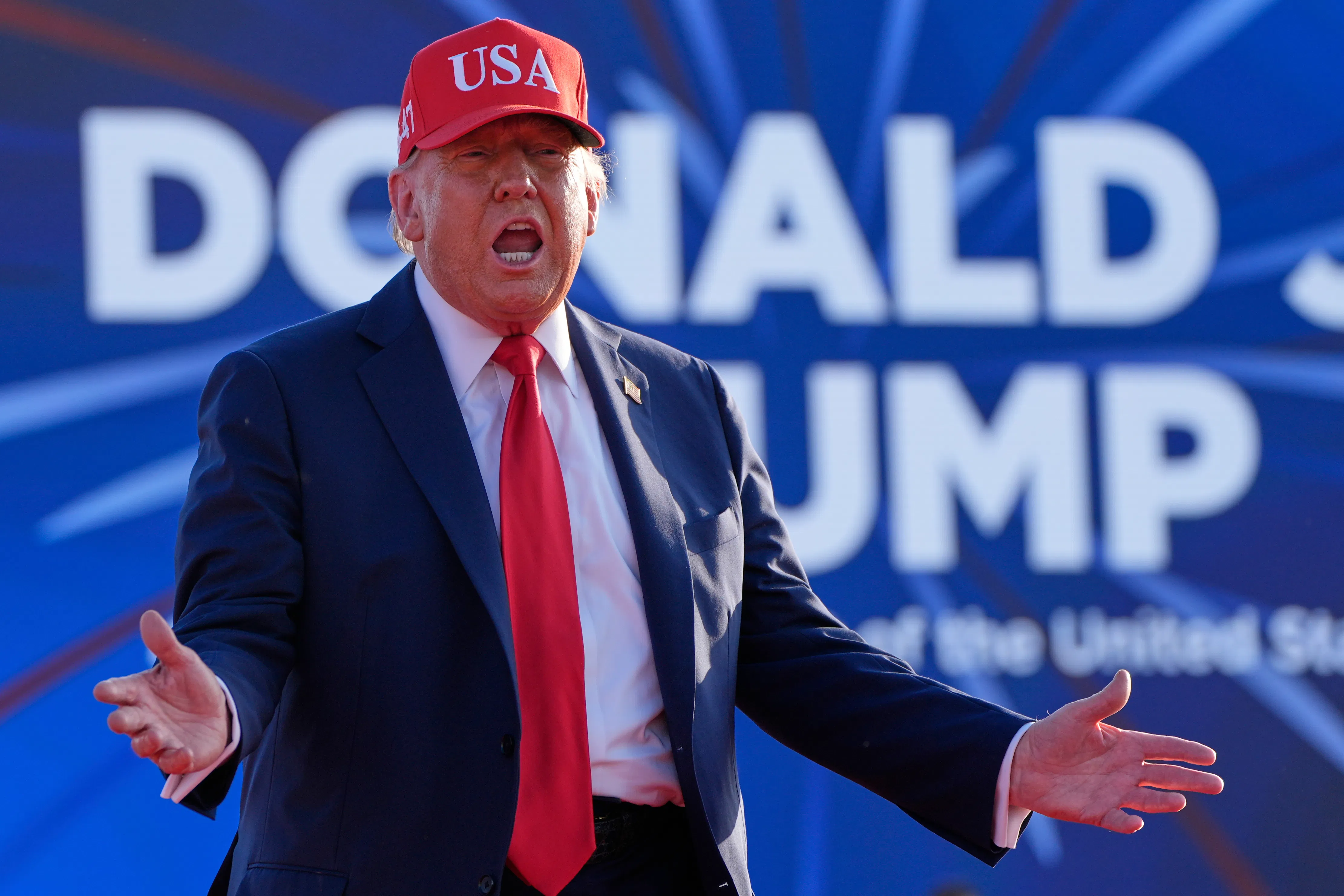 Trump inserts himself into the centre of America's 250th birthday celebrations - 2
