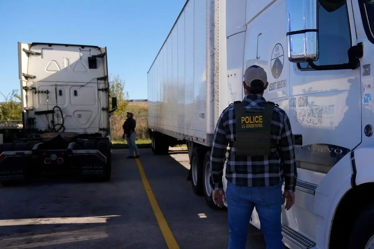 DOT: Illinois Latest Haven for Illegal Immigrant Truckers As Number of Licenses Issued Is Jaw-Dropping - 3