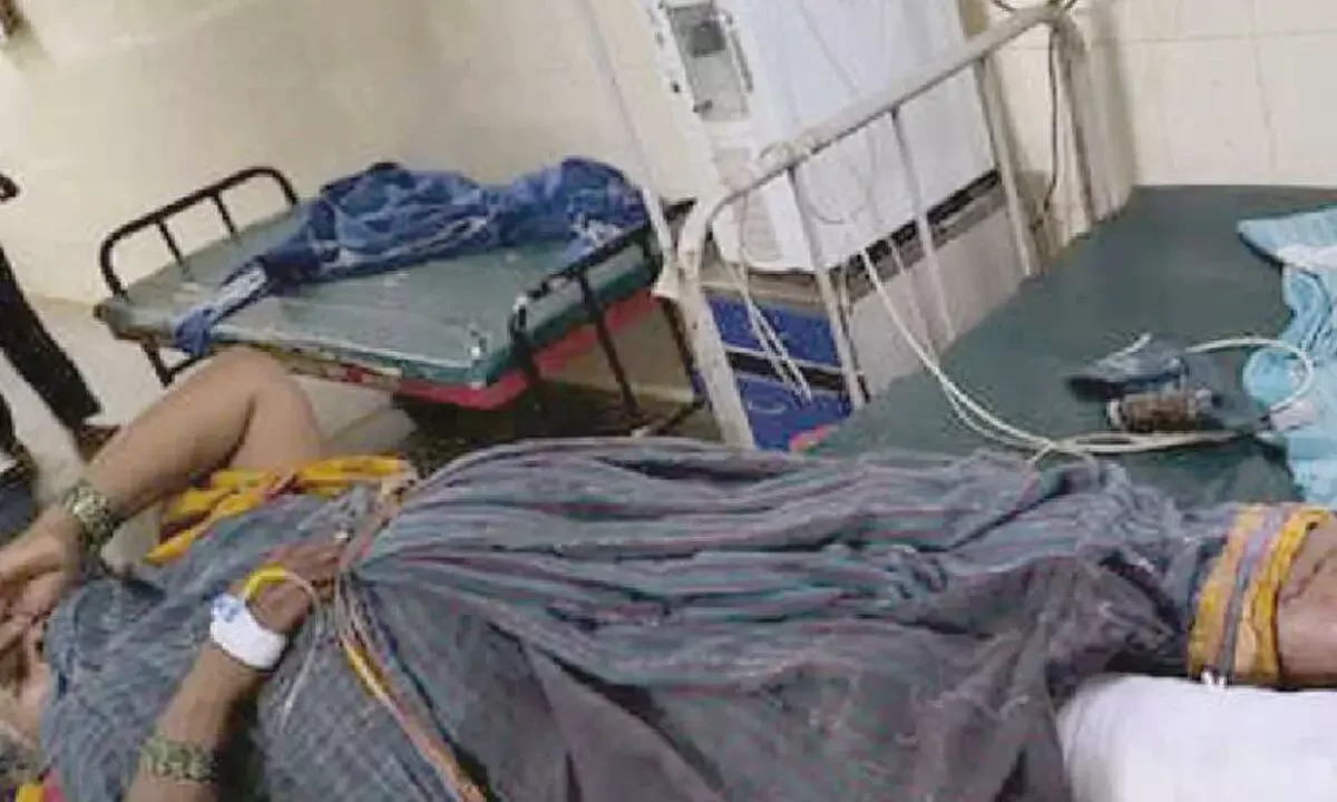 Woman injured as robber opens fire in Bagalkot - 1