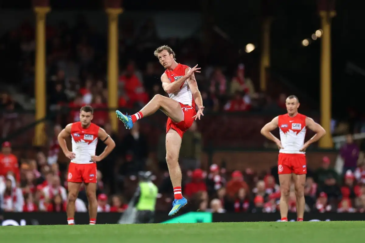 AFL LIVE Western Bulldogs vs Sydney Swans: Undermanned Dogs fire up for chance to upset Swans - 4