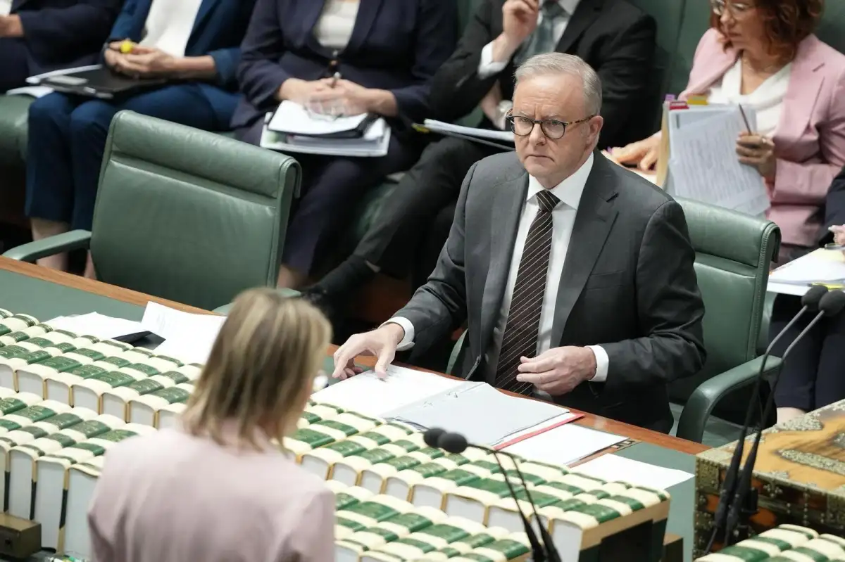 Australia politics live: Ted O’Brien ejected as Milton Dick lays down law over question time ‘free for all’; Victoria set for byelection as Sam Groth quits politics - 2