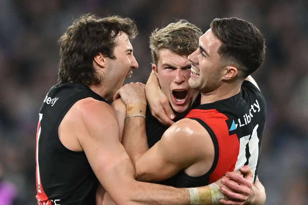‘Feels awesome’: Star Magpie to return, but Bombers dealt injury blow - 3