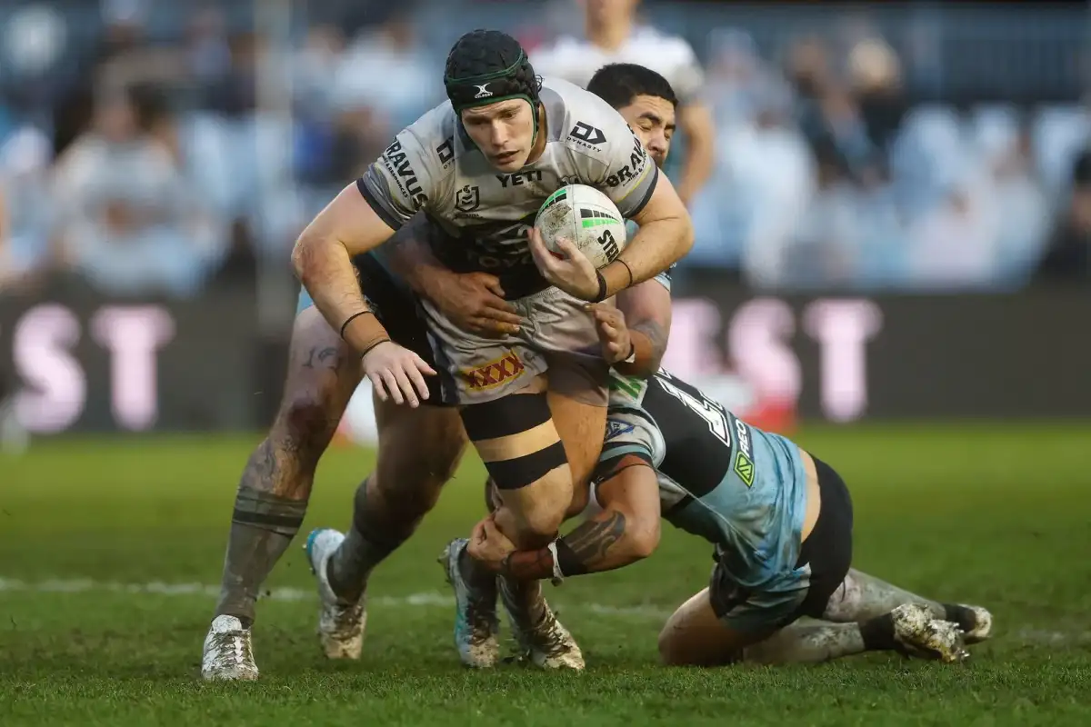 Stephen Crichton hits first after half time - 1