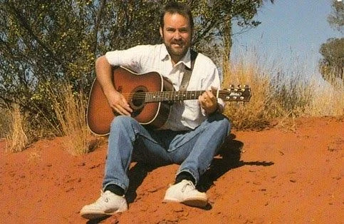 John Williamson's emotional 'True Blue' performance at Dawn Service - 3