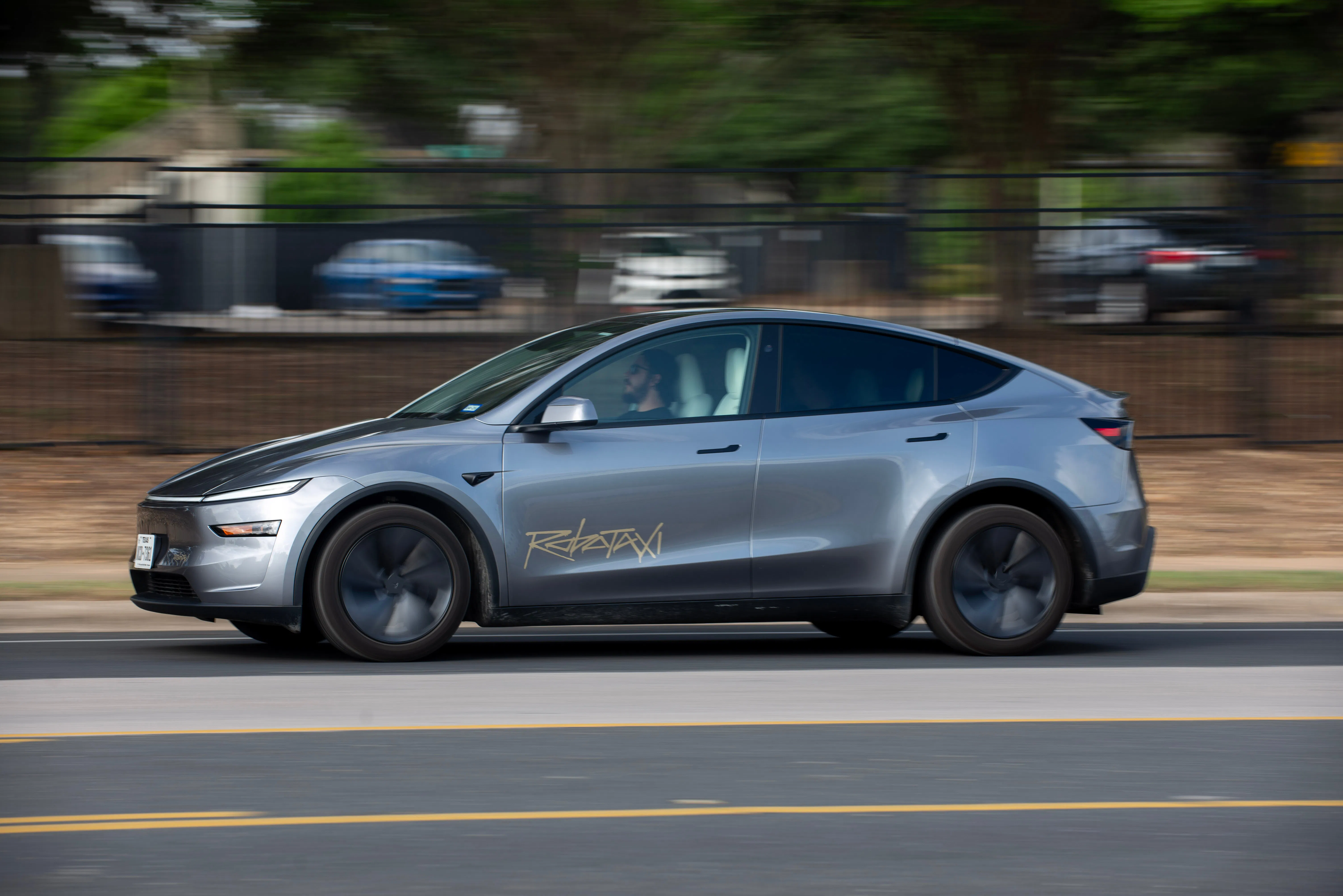 This tech exec sued Tesla over its Full Self-Driving promises — and won - 1