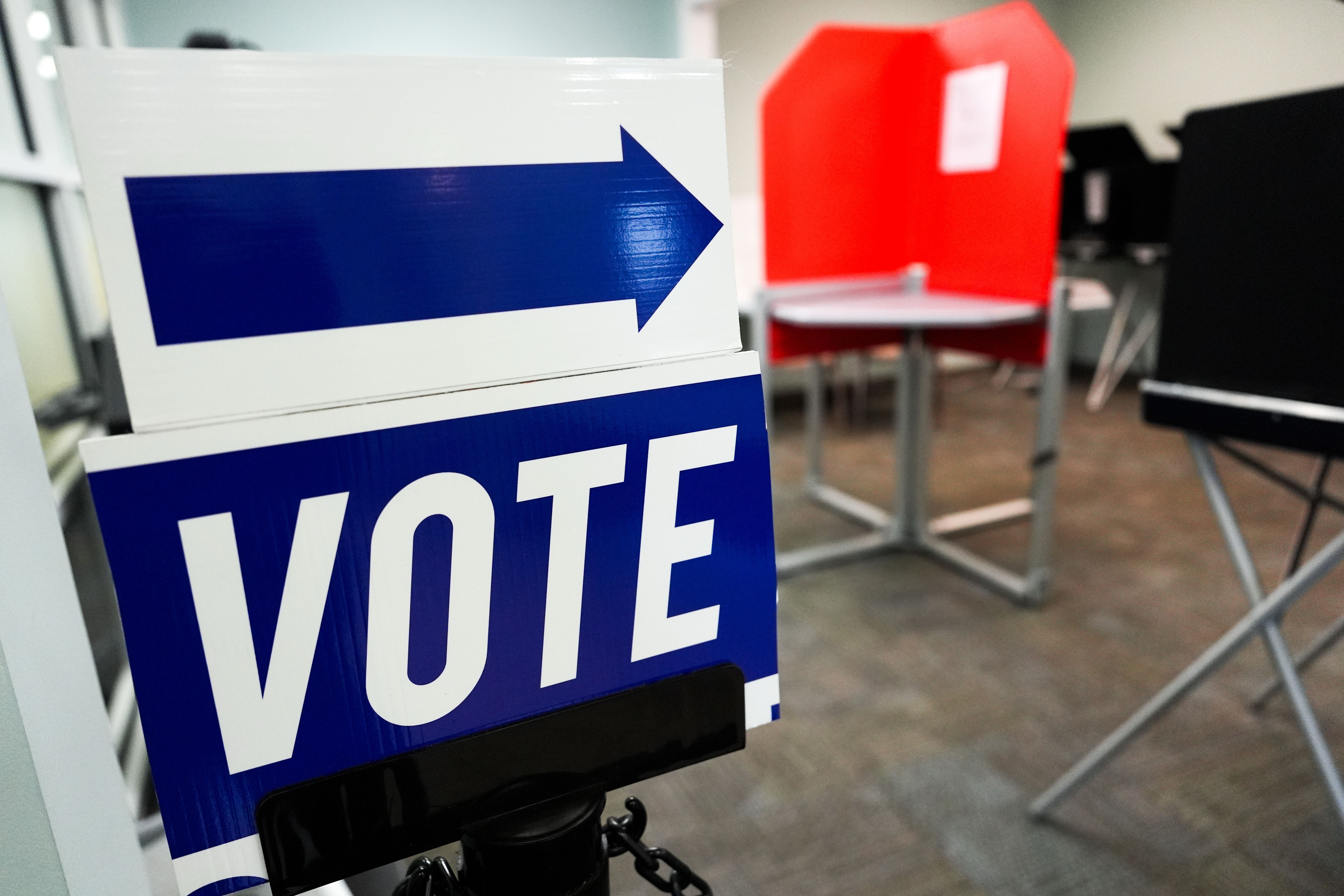Partisan Mud Fight, or Focus on the Midterms? Redistricting Divides Democrats. - 1