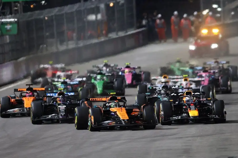 New Supercars champ identifies title threat… and reveals why he doesn’t feel like No. 1 - 3