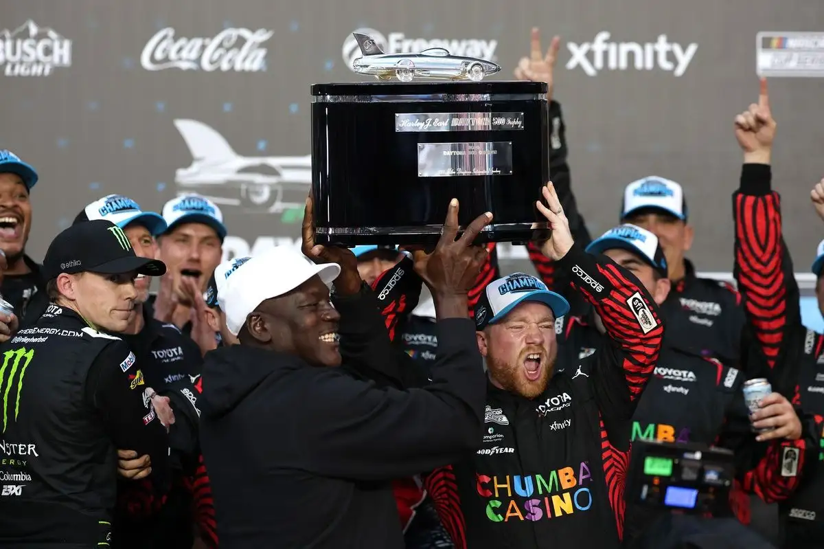 Tyler Reddick Wins Daytona 500 in Historic Triumph for Michael Jordan's 23XI Racing - 2