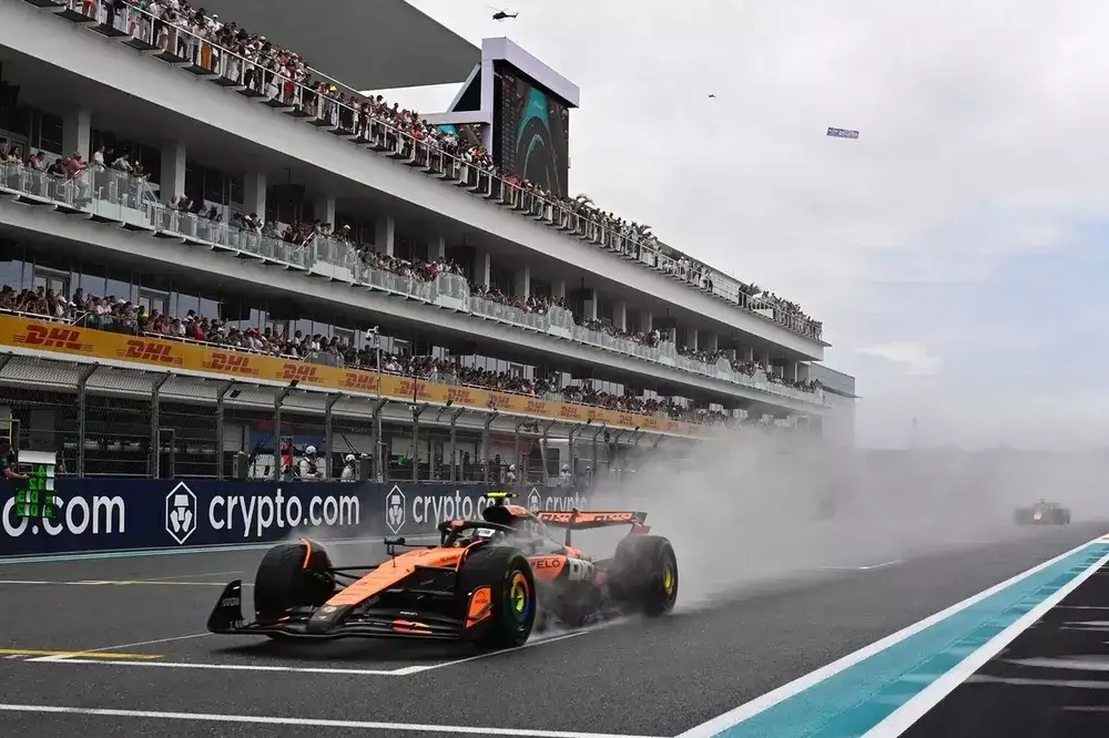 Miami GP start time moved earlier amid storm threat - 3