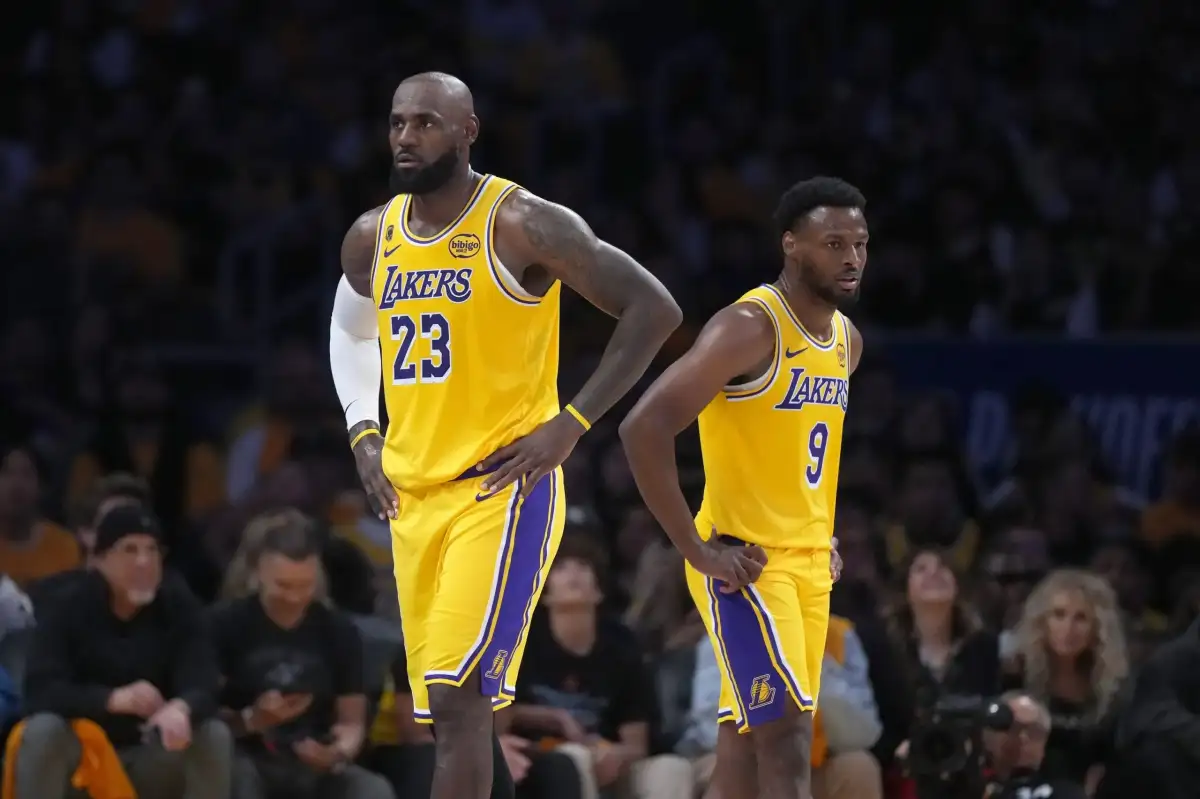 Bronny James and LeBron James make history in huge Lakers win - 3