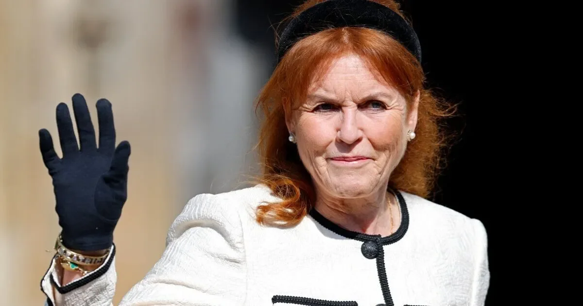 'Fergie might end up having to tell her story to the police': 'Toxic' Sarah Ferguson is 'broke and in a bad way' after Andrew's arrest...and looking to UAE for cash because 'everyone is out to get her' - 4