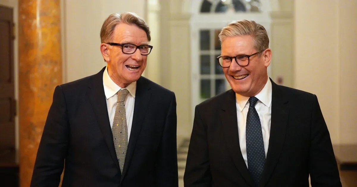 Starmer uses disappearing messages on his phone, No 10 confirms - 1
