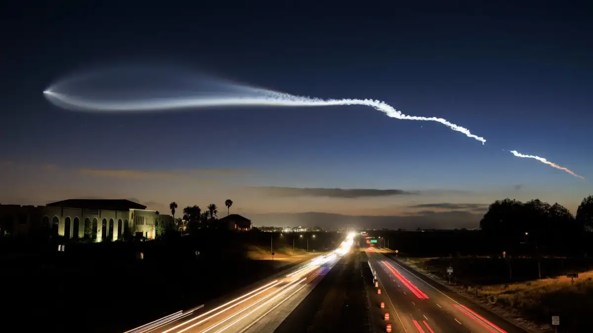 SpaceX Starlink and other satellite megaconstellations are creating an 'unregulated geoengineering experiment', scientists say - 1