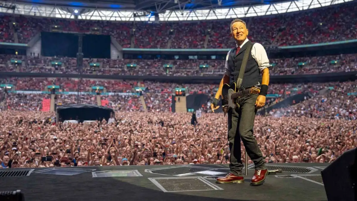 Bruce Springsteen to launch 'Land of Hope and Dreams' US tour next month - 1
