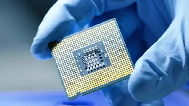 AMD gets a boost as analysts see bigger CPU opportunity - 2