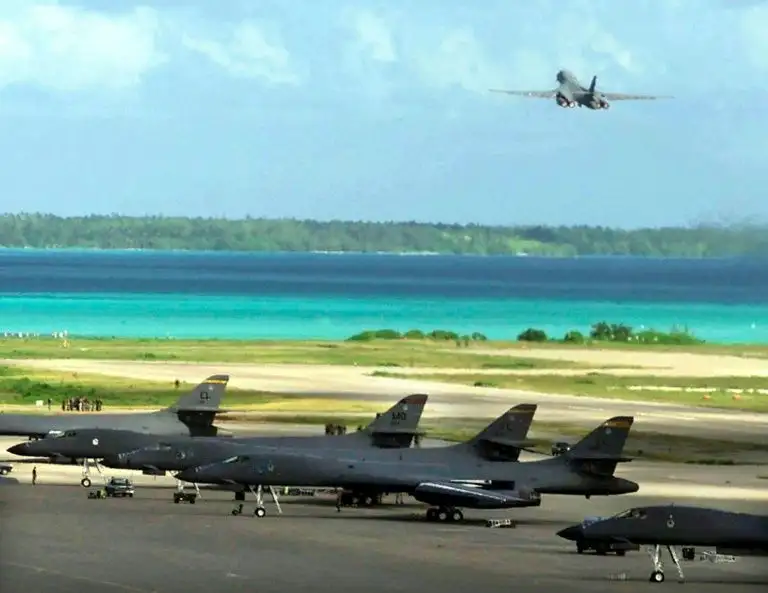 Four Chagossians return to islands in attempt to stop British transfer to Mauritius - 1