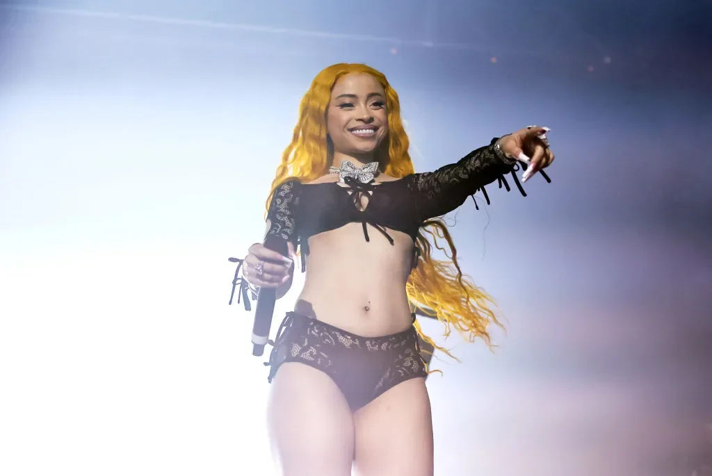 Rapper Ice Spice flaunts fuller figure after slamming Ozempic rumors and brawling in McDonald's - 4