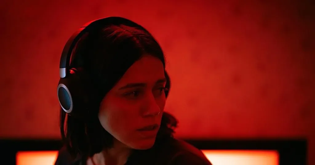 The sound design is the star in 'undertone,' a podcast thriller with too much dead air - 1