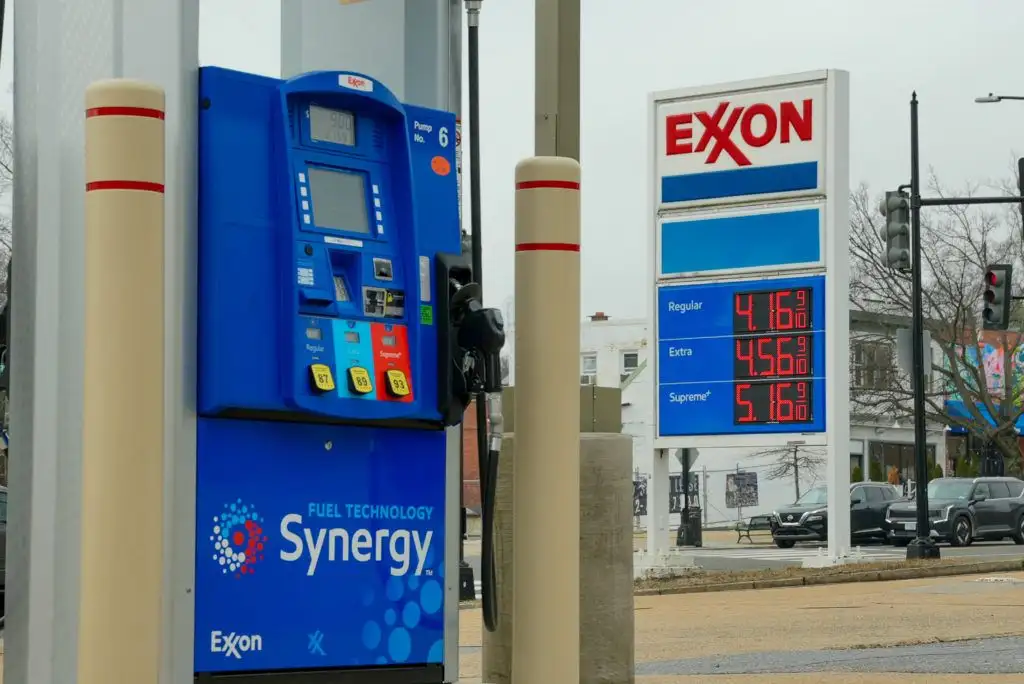 Gas Prices Could Hit $4 as Iran Conflict Intensifies — Here's What US Drivers Should Do to Save Money - 1