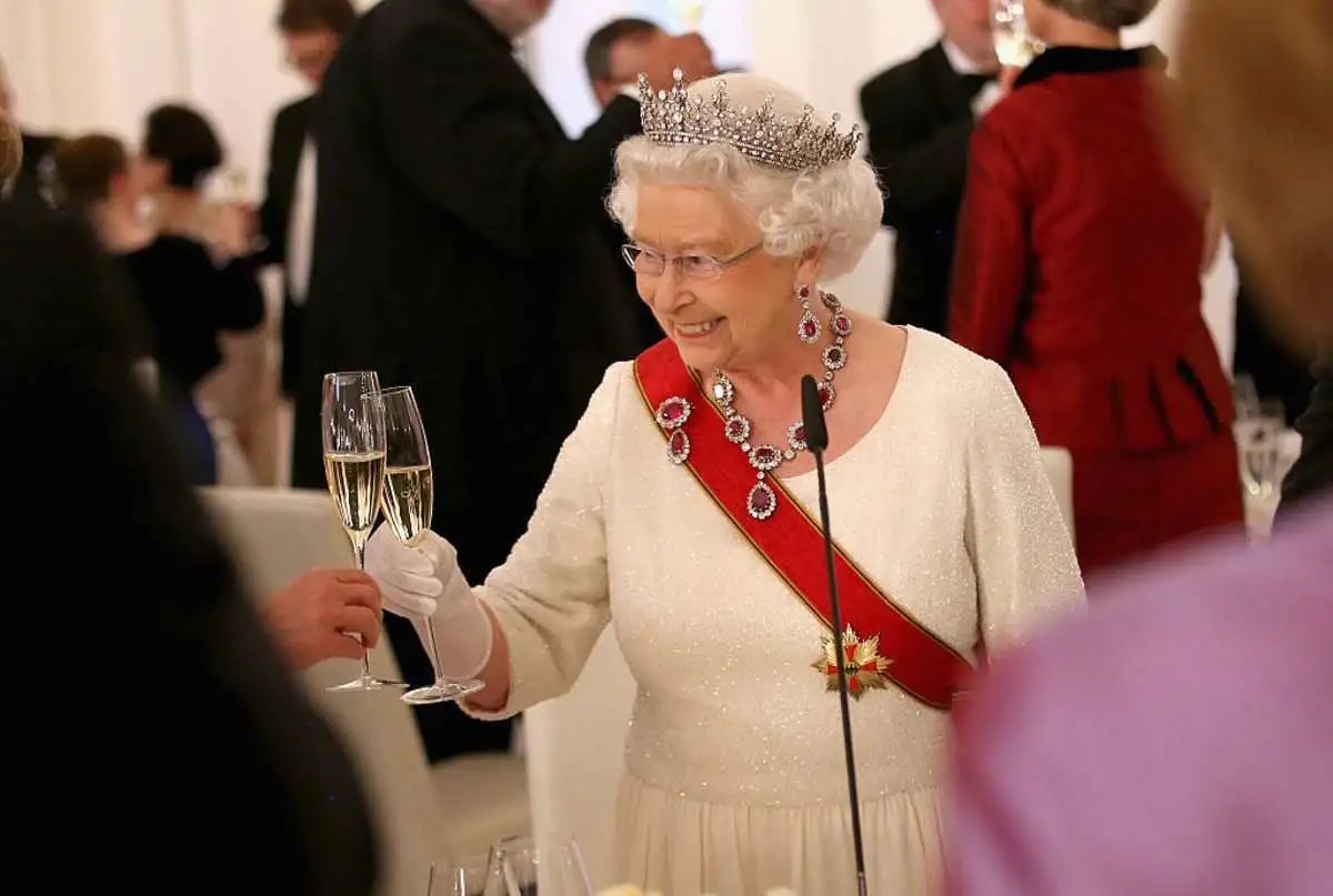 Queen Elizabeth's golden rule that Kate Middleton once defied - 1