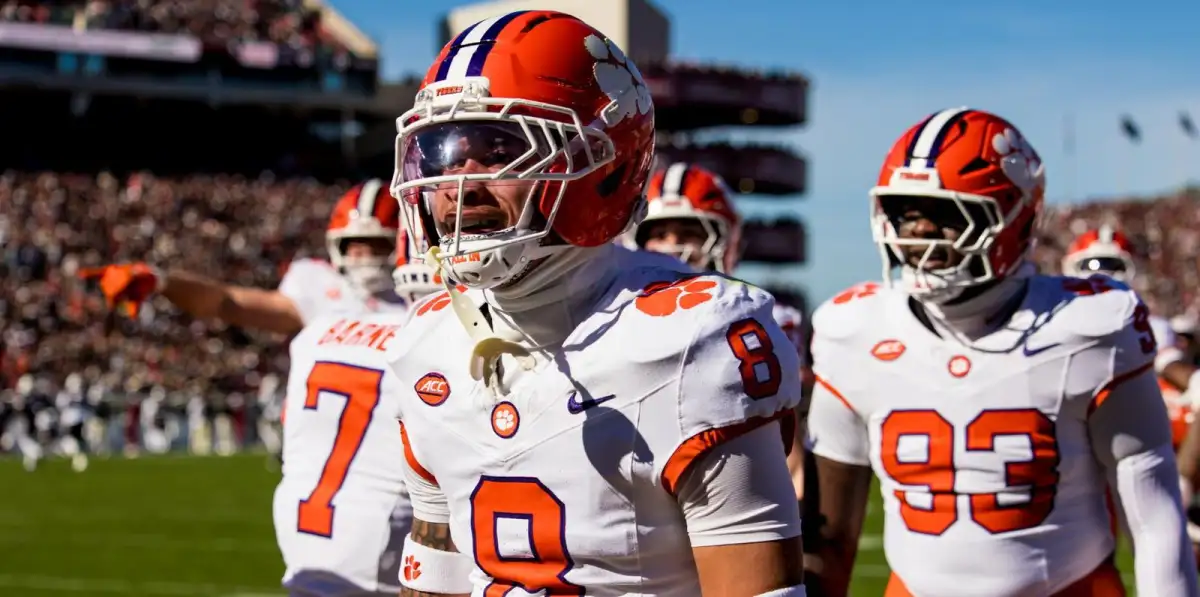 Avieon Terrell joins brother A.J. Terrell after being drafted by Falcons - 2