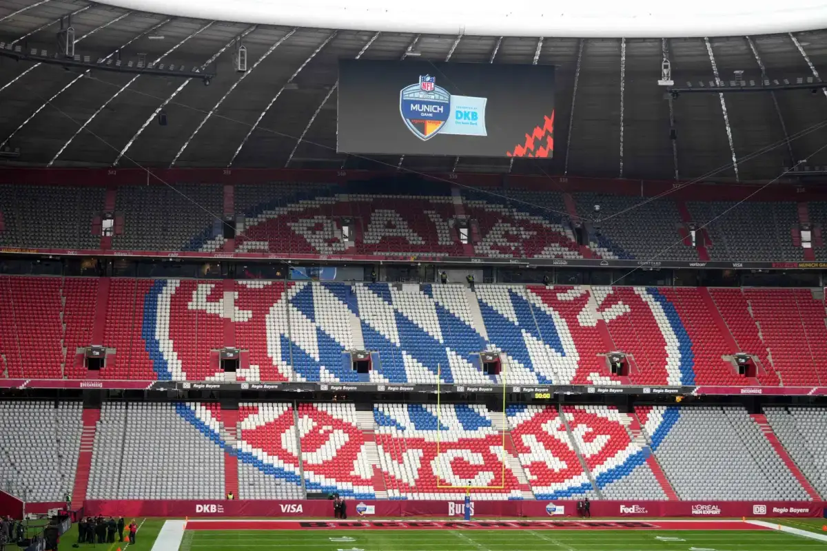 Bayern Munich confirm Nathaniel Brown signing - 4
