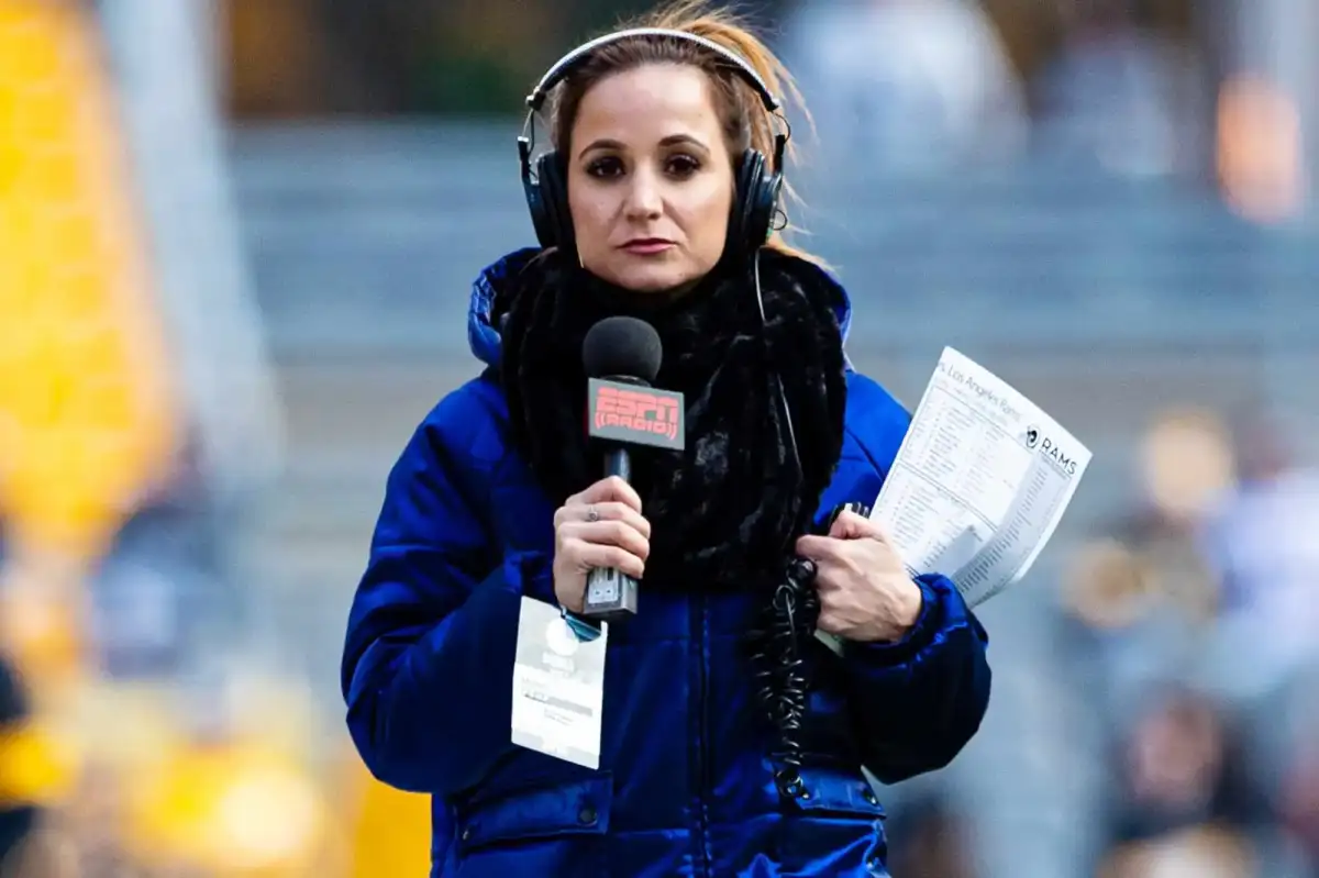 Russini resigns from Athletic following Vrabel pics - 1