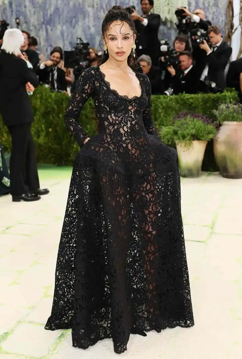 Hottest Met Gala 2026 looks - red hot Nicole Kidman to Anna Wintour's feathered number - 2