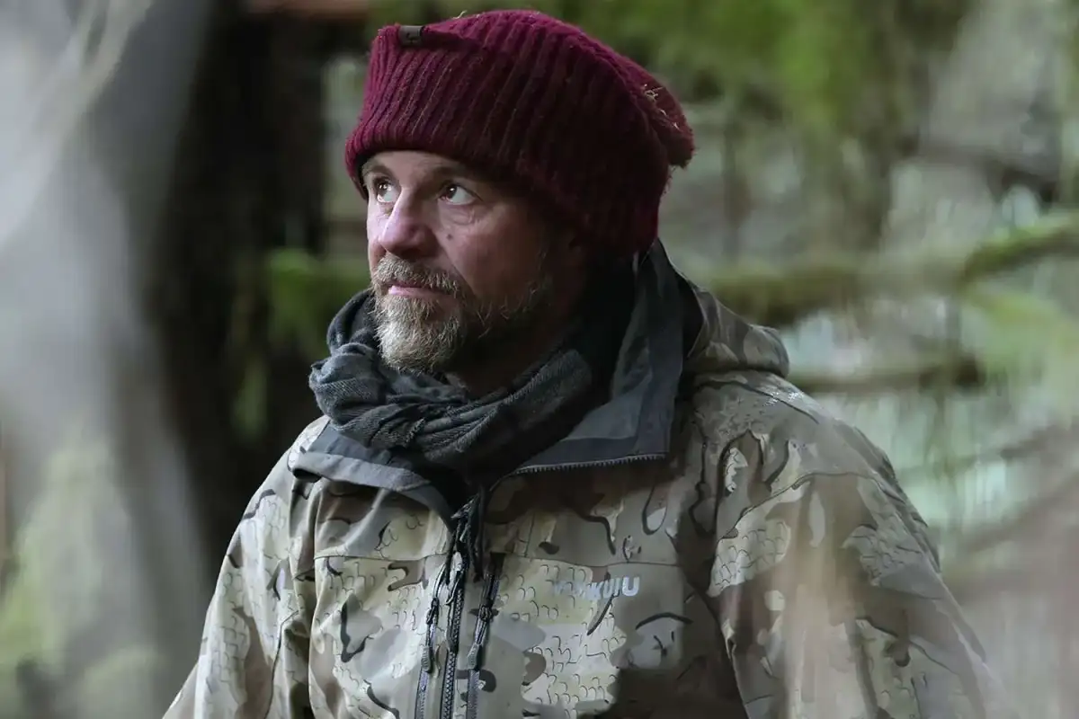Netflix 'Outlast' Reality Star Paul Preece Charged With Child Rape and Sexual Battery - 3