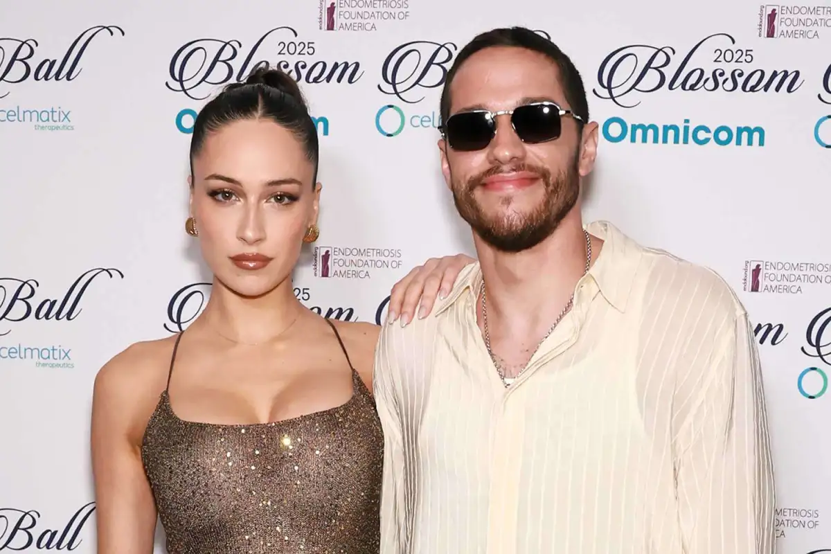 Pete Davidson's ex Elsie Hewitt emerges with their infant daughter after shock split… as insider weighs in on chances of a reconciliation - 3