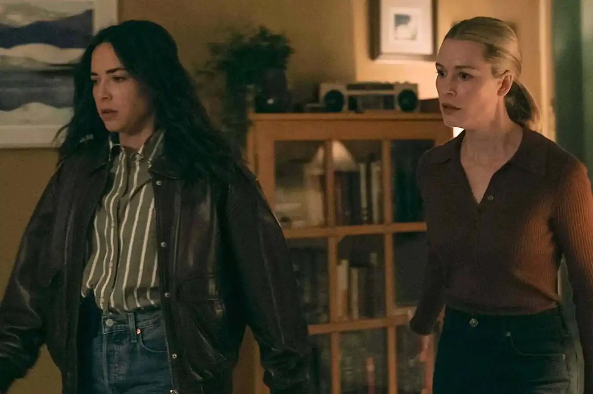 ‘NCIS: Origins’ Creators Explain That Big Finale Kiss and Why One Showrunner Is Exiting After Season 2 - 2