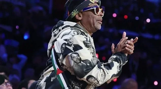 Spike Lee wears pro-Palestinian outfit to NBA All-Star Game with Israeli-born player competing - 4