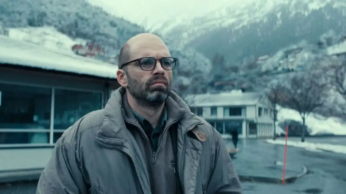 ‘Fjord’ by Romania’s Cristian Mungiu wins Cannes’ top prize - 1