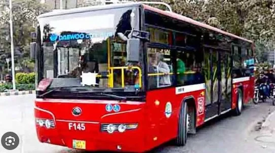Pakistan Announces Free Public Transport as Energy Crisis Bites - 2