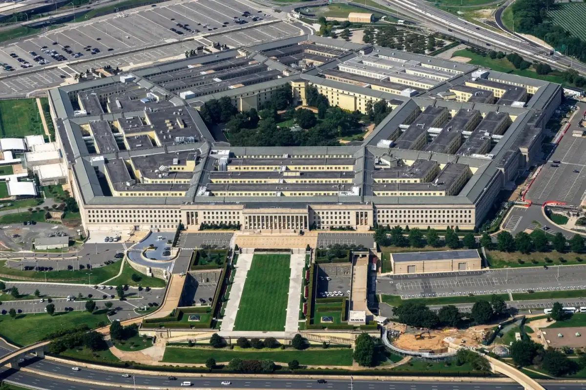 Pentagon Bars Journalists From Press Office: 'Classified'... - 1