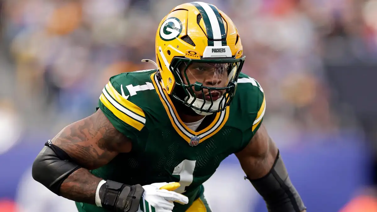 NFL star Micah Parsons calls out Logan Paul in $1 million challenge - 2