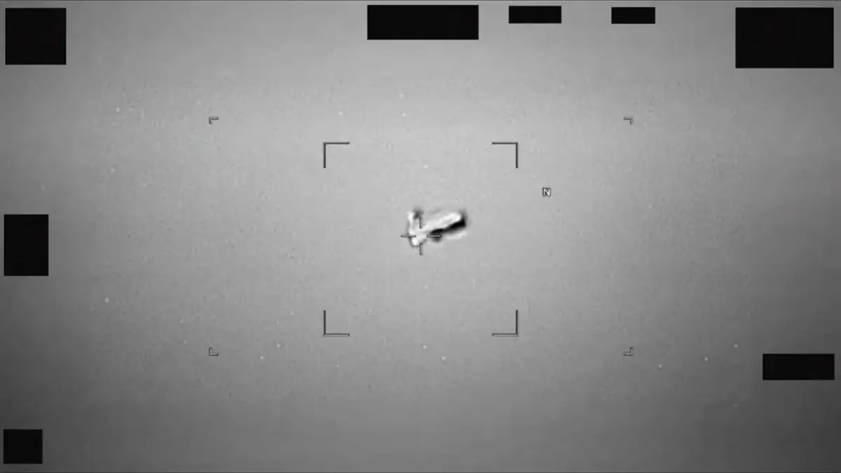 Pentagon begins releasing UFO files and says public can draw own conclusions... - 4