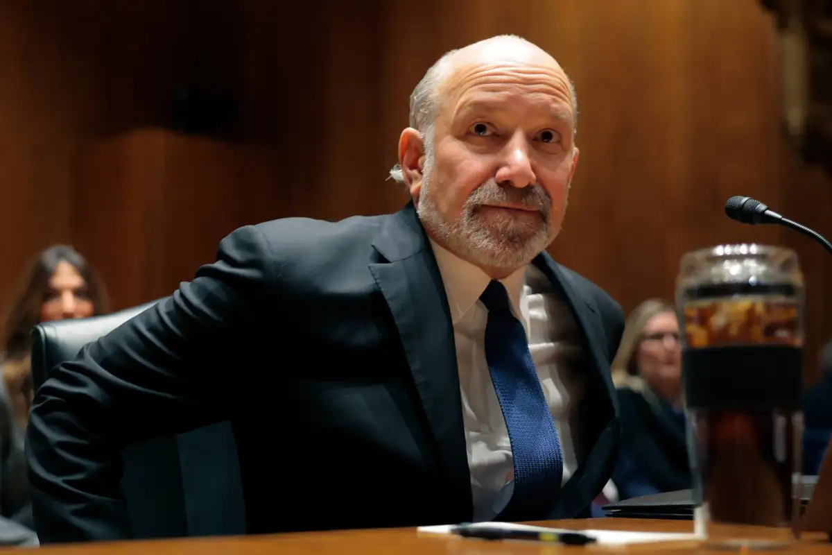 Billionaire Commerce Secretary Howard Lutnick in Hot Water: Epstein Island Revelations Rock Washington - 2