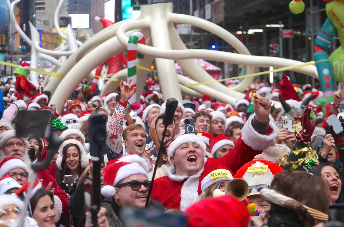 SantaCon Founder Accused of Stealing More Than $1M From Charity to Fund House Renovations, Luxury Vacations - 1