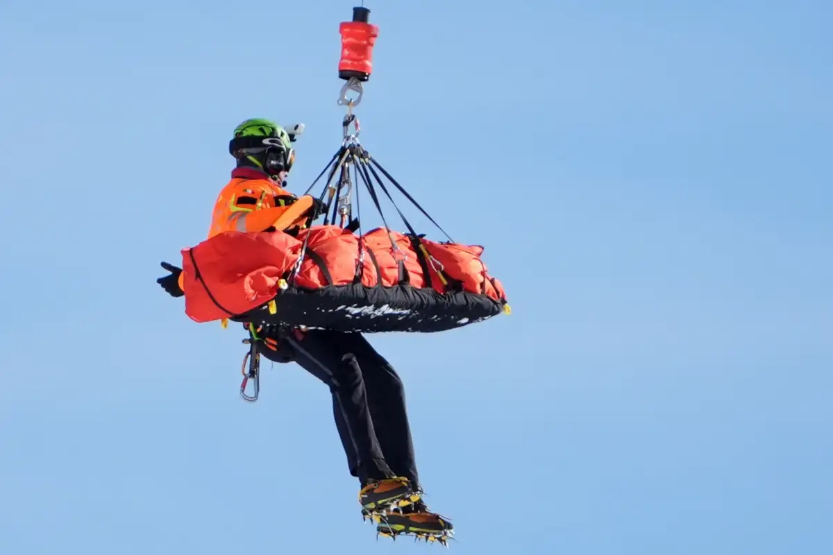'Her choice': Skiers back injured Vonn's racing try - 2