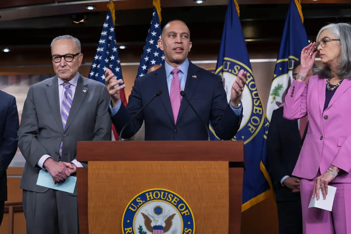 If Democrats Fold on Their ICE Demands, It Will Be a Disaster - 1