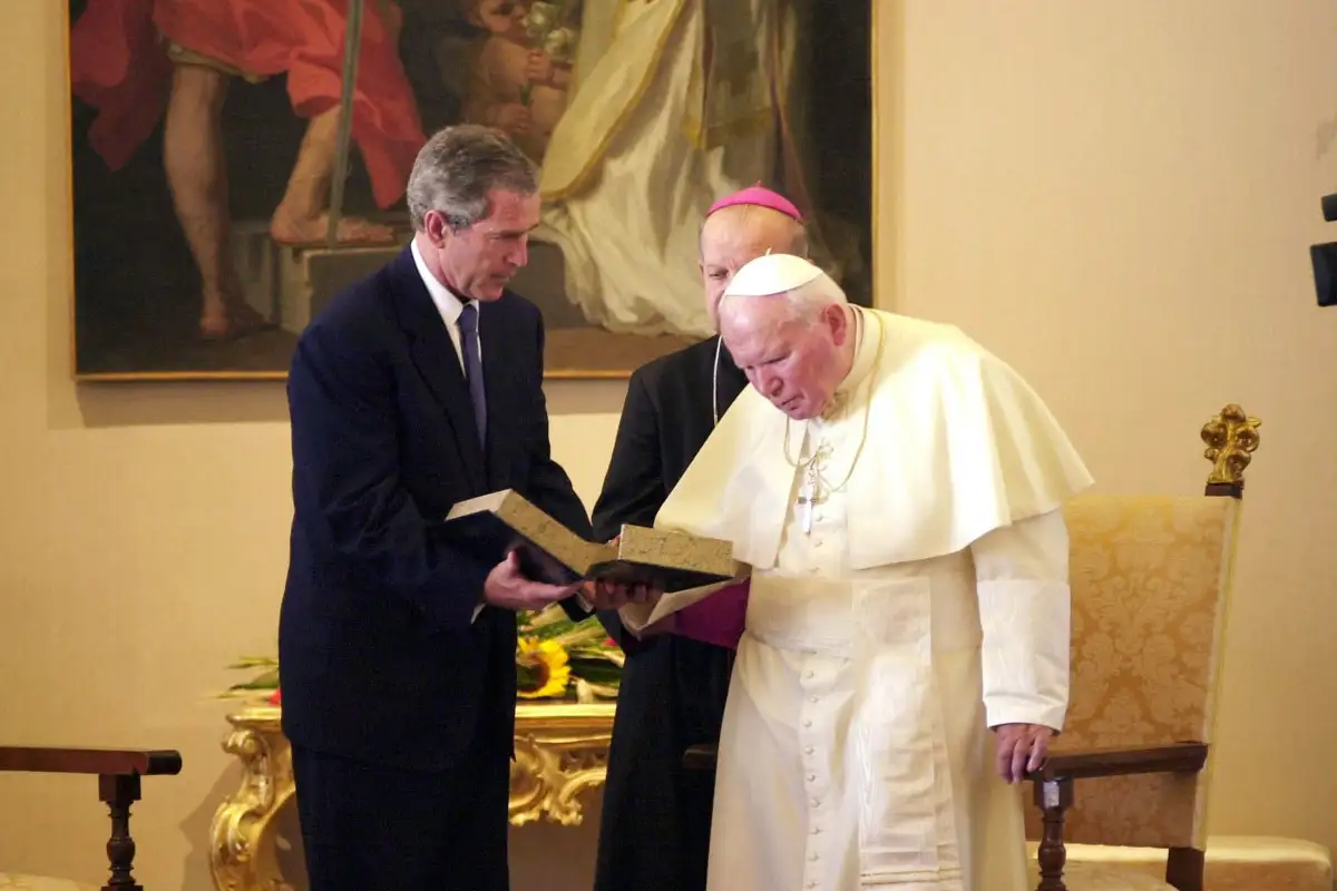Trump's rift with Pope is playing out in public - it's costing him valuable support - 4