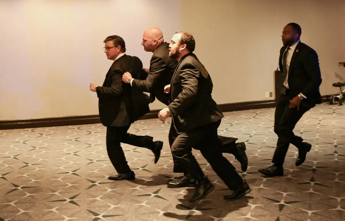 Trump safe after shooting scare disrupts White House Correspondents’ Dinner - 3