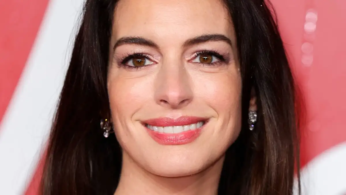 Why the world turned on Anne Hathaway and lost her millions in film roles with 'toxic and humiliating' 'Hatha-hate' campaign to cancel her - 3